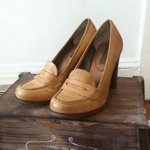 Banana Republic Heels