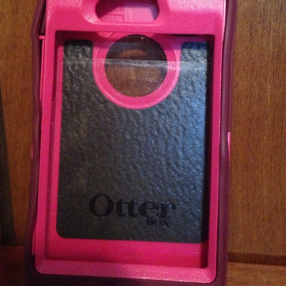 IPhone 4/s OtterBox case bundle