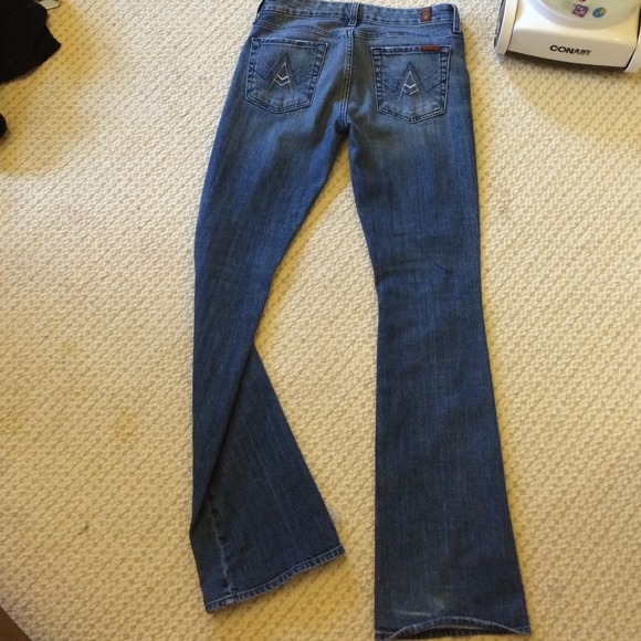 7 jeans in new condition! Size 29 - Picture 2 of 4