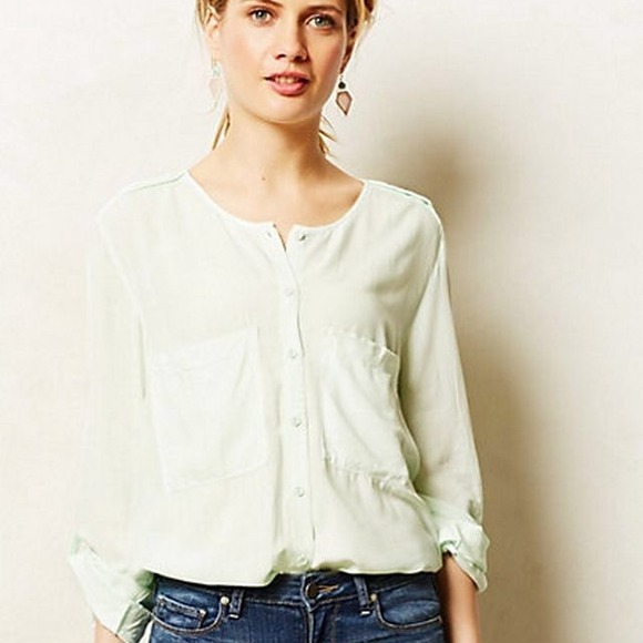Anthropologie button down 💚