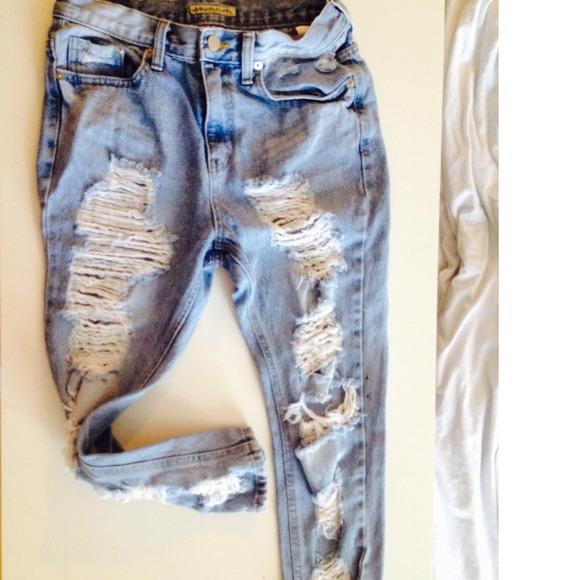 ❌❌SOLD❌❌Custom distressed boyfriend denim