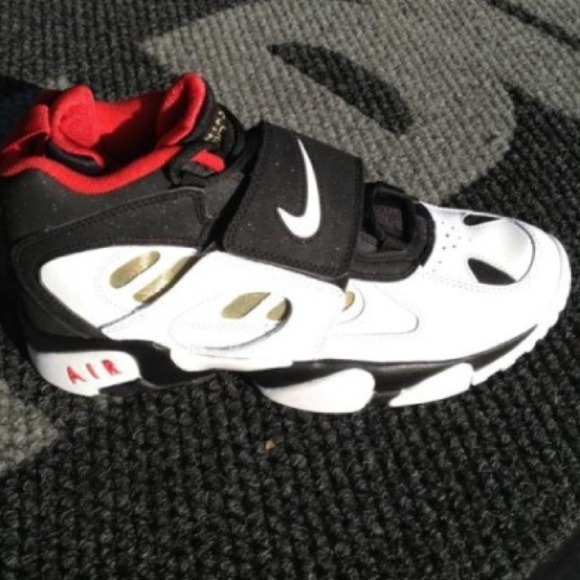 Nike diamond turf