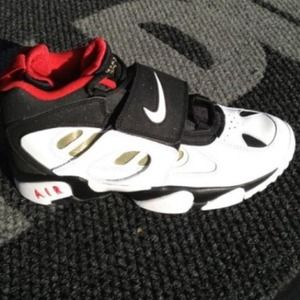Nike diamond turf