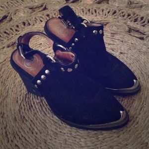 TRADED//Jeffrey Campbell Booties