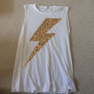 Lightening bolt muscle tee