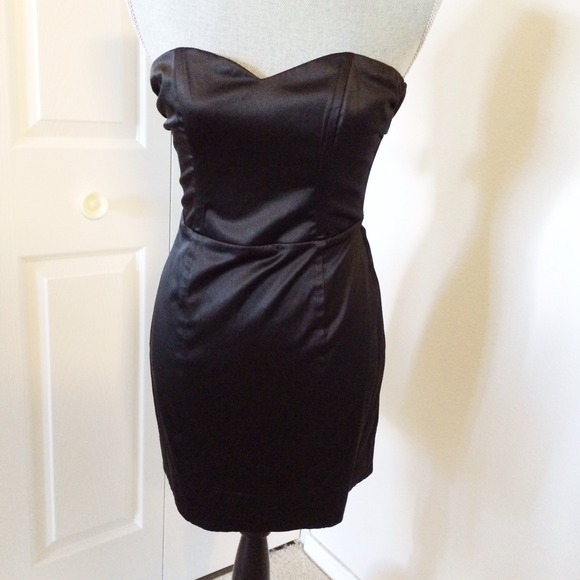 Black Strappless Dress