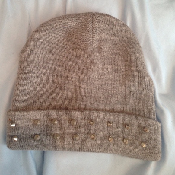 Forever 21 Grey Studded Beanie