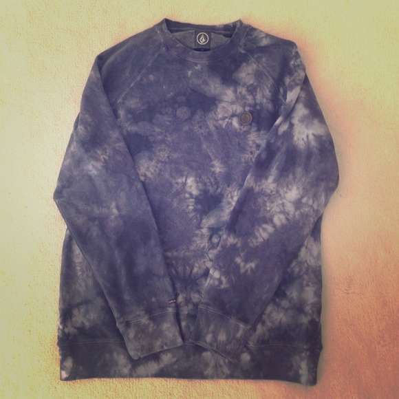 🌚 Volcom Sweatshirt🌚