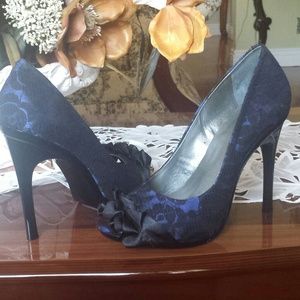 Lace Carlos Santana Heels