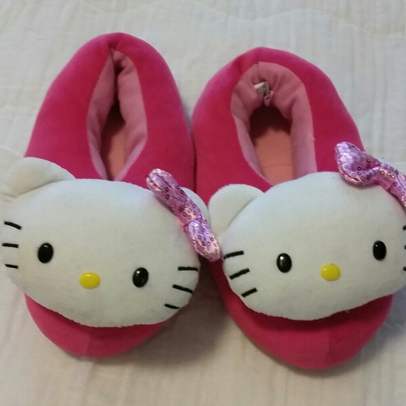 hello kitty slippers