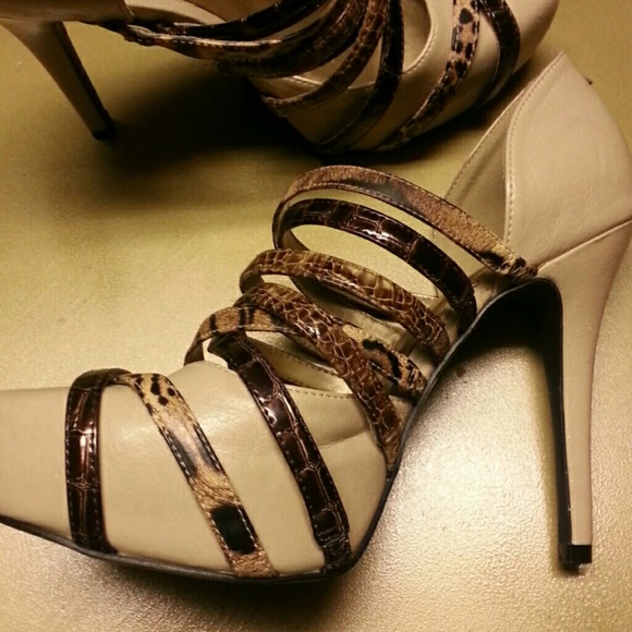 Shoes - Picture 2 of 3