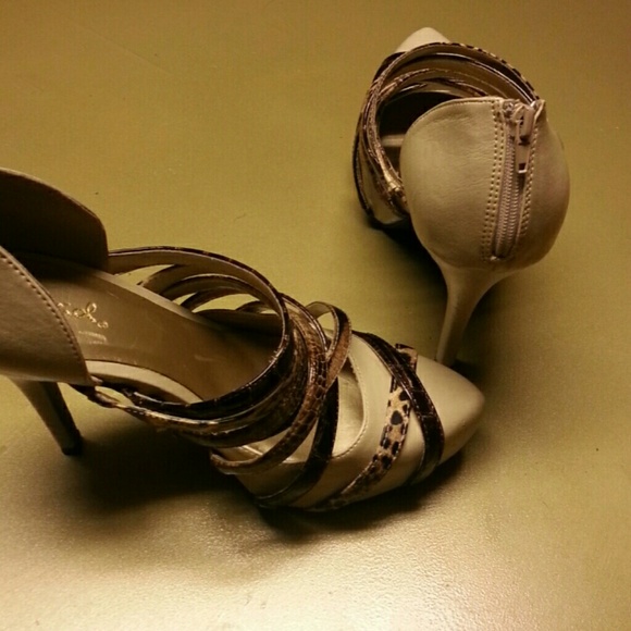 Shoes - Picture 3 of 3