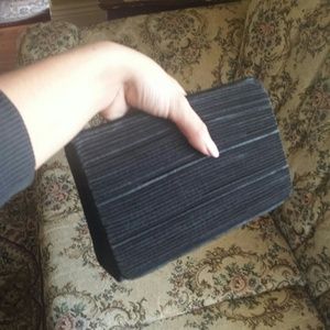 Nina Fancy Clutch
