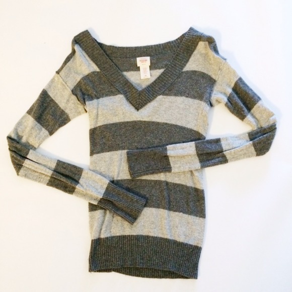 V-neck Striped Sweater