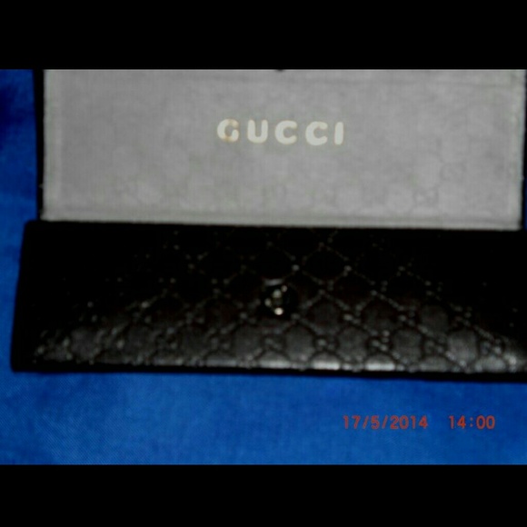 GUCCI MONOGRAM SUNGLASSES BROWN CASE