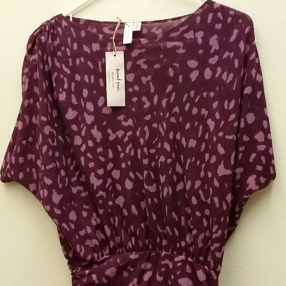 Top - Picture 2 of 3