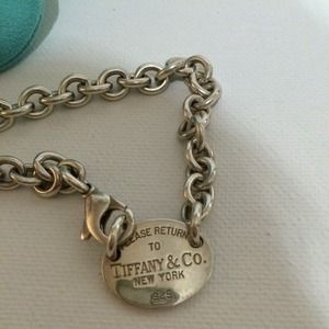 100% Authentic Tiffany & Co 15.5in