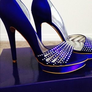 High heel shoes