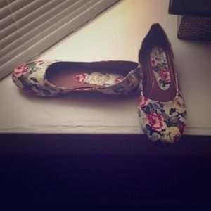 Shoes (flats)