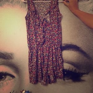 Size small romper. I love this!!!