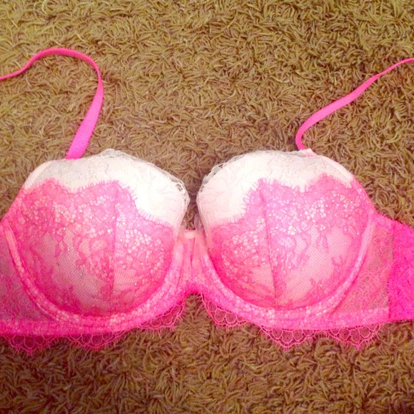 Victoria's Secret lined demi bra 32DD