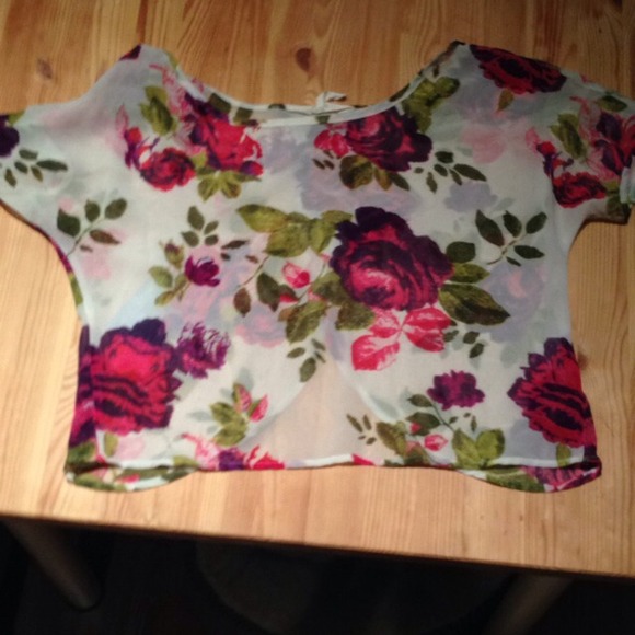 Flowy floral shirt with open back