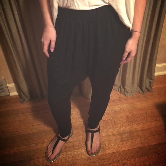 Forever 21 Pants - Black harem pants