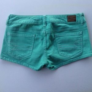 American Eagle mint shorts