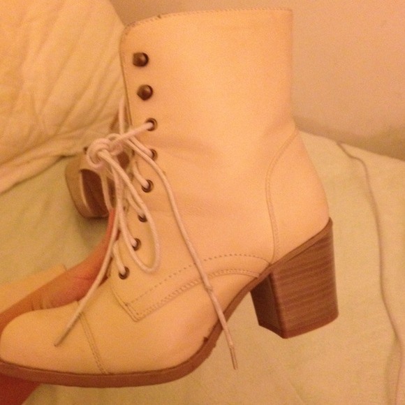 Bucco  boots