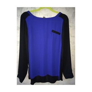 Long sleeve blue and black top