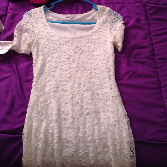 White fitted dress