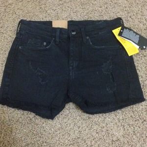 Black H & M shorts
