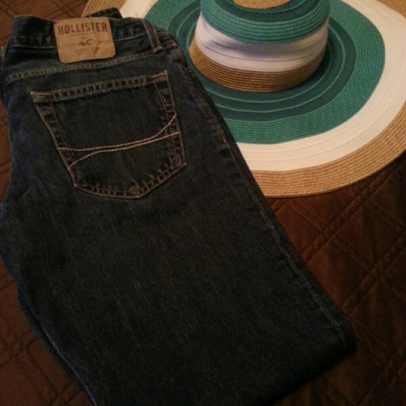 2 pair Men's Hollister Button fly jeans
