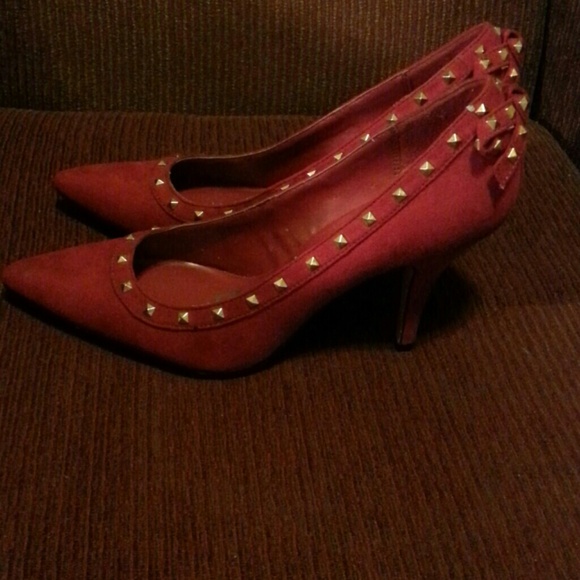 Red little pumps!