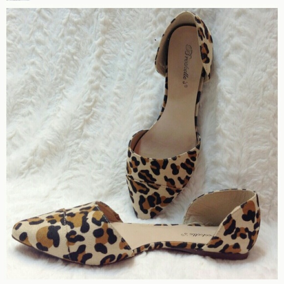 Breckelles Shoes - 👑HP🎀 leopard d'orsay flats ❌SOLD❌