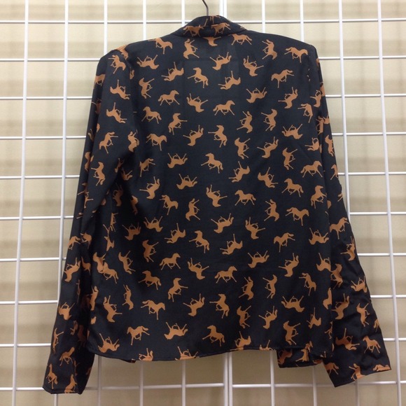 Forever 21 cover up - Picture 2 of 4