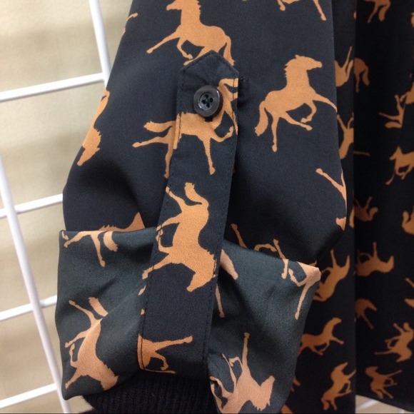 Forever 21 cover up - Picture 4 of 4