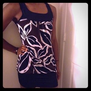 Leaf print dress
