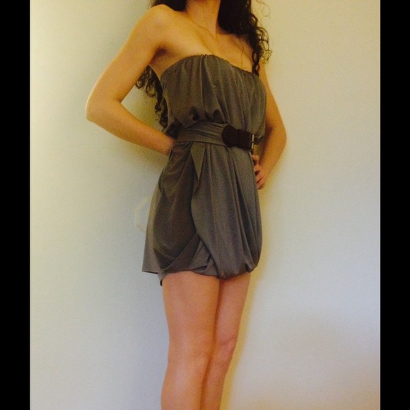 SOLD HOST PICK Skirt by Greek designer Veloudakis - Picture 3 of 4