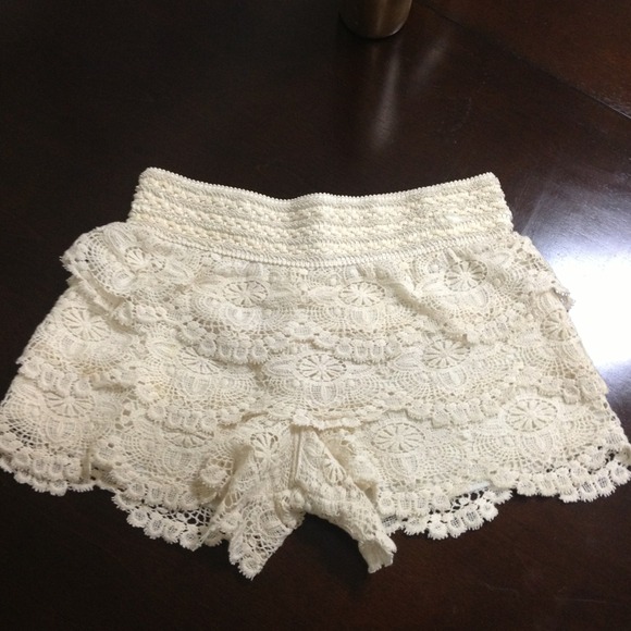 Lace shorts size Large