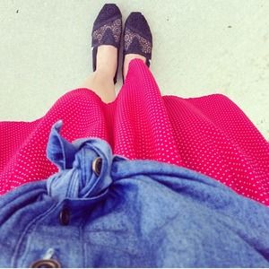High waisted red and white polka dot skirt