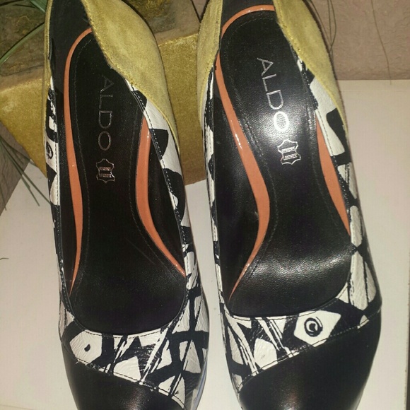 ALDO MULTI COLOR HIGH HEELS, SIZE 7 - Picture 3 of 3