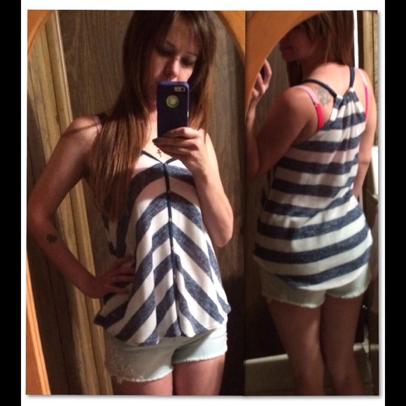 Jolt flowing tank top - Picture 1 of 4