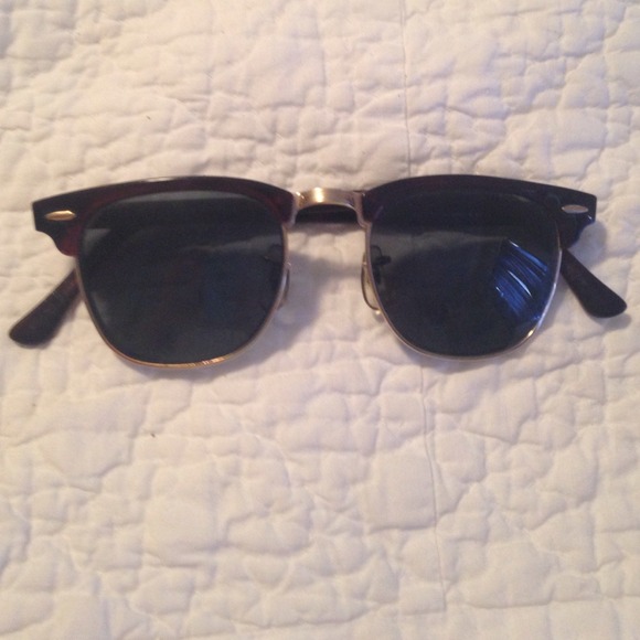 Ray-Ban Accessories - Vintage RayBans