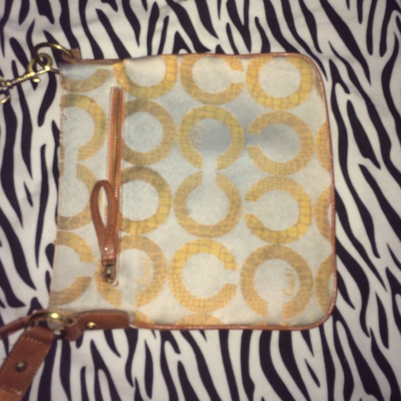 Coach purse - Picture 3 of 4