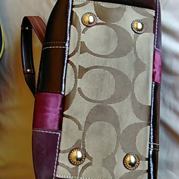 SOLD!!! AUTHENTIC Coach shoulder bag - Picture 2 of 4