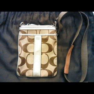 **REDUCED**AUTHENTIC Coach satchel