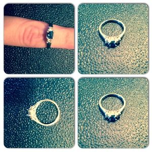 Blue diamond past future present ring size 5