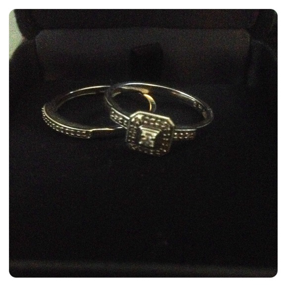 REDUCED!!!💥10K white gold ring & band💥