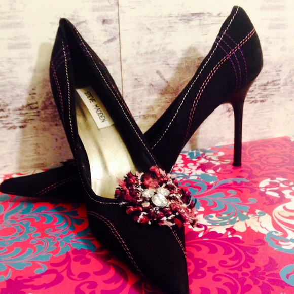 STEVE MADDEN Leather Pointed Toe Pumps size 8 1/2"